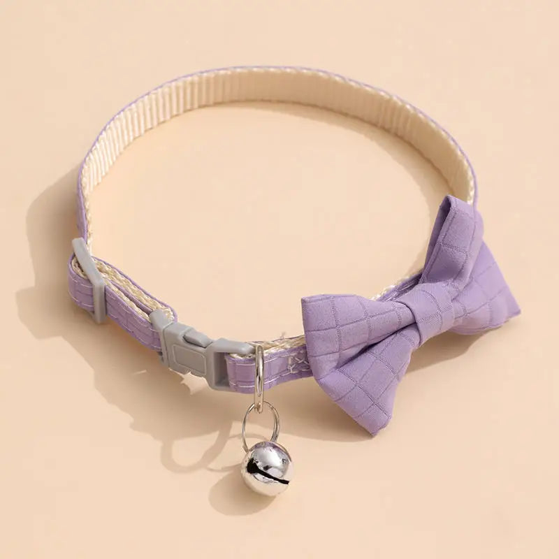 Collier Élégant à Nœud Papillon avec Clochette de Sécurité