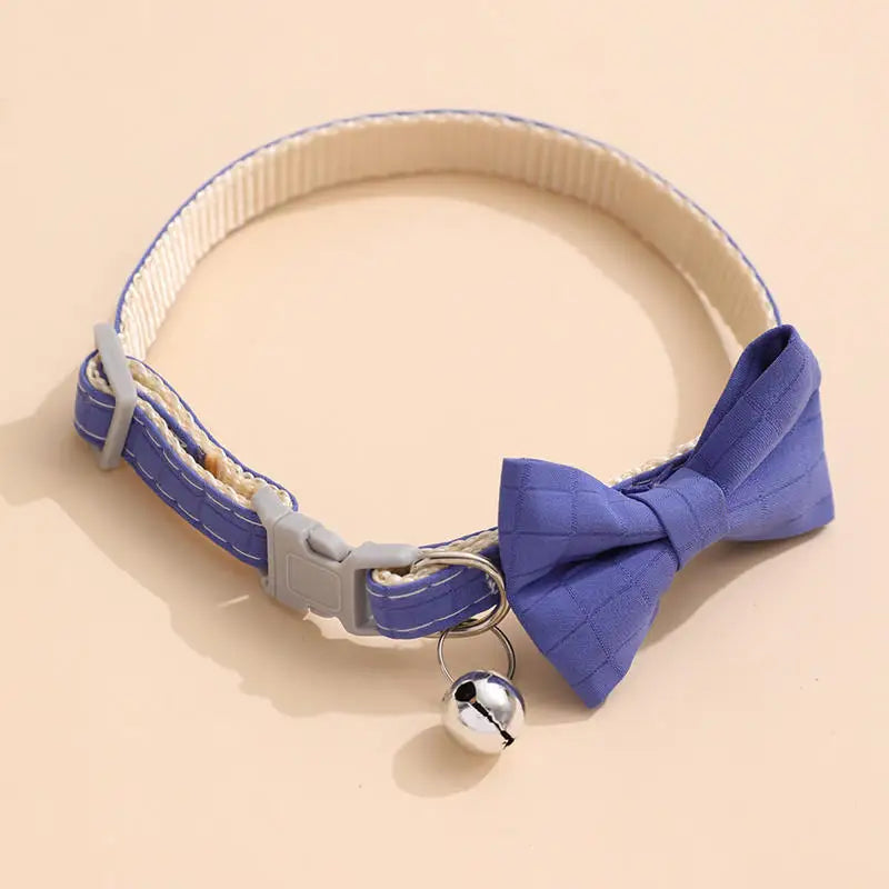 Collier Élégant à Nœud Papillon avec Clochette de Sécurité