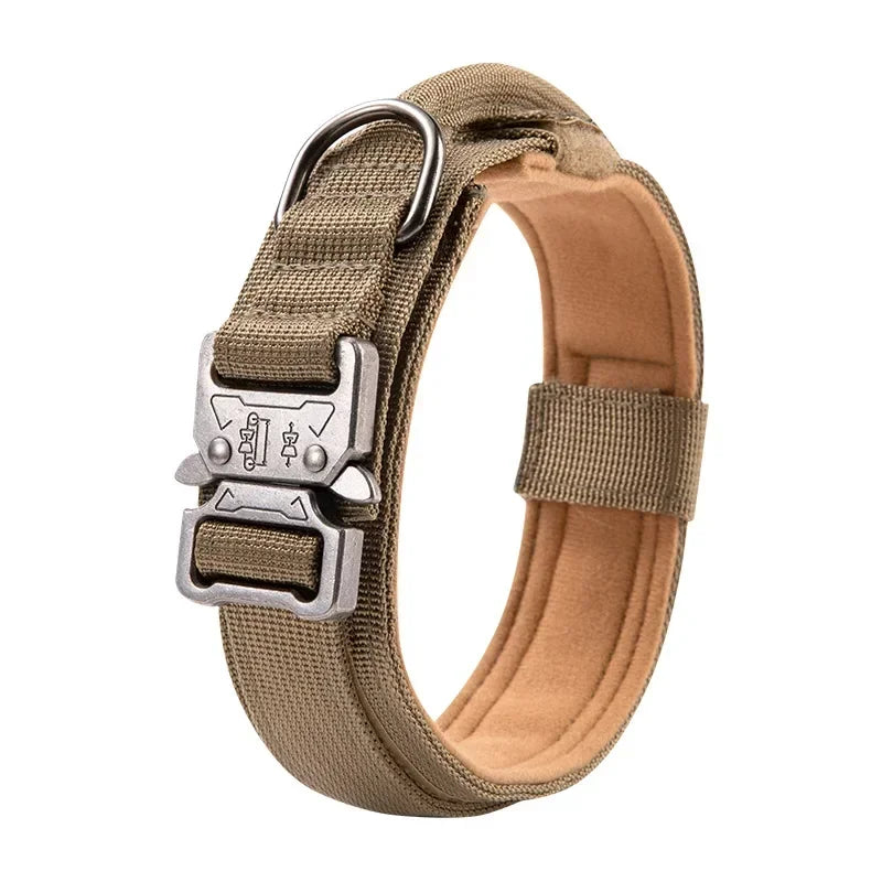 Collier Tactique Style Sport pour Chien – Modèle Robuste avec Poignée de Traction